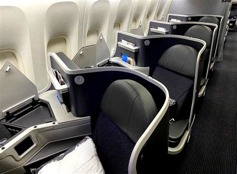 777-200 american airlines business class